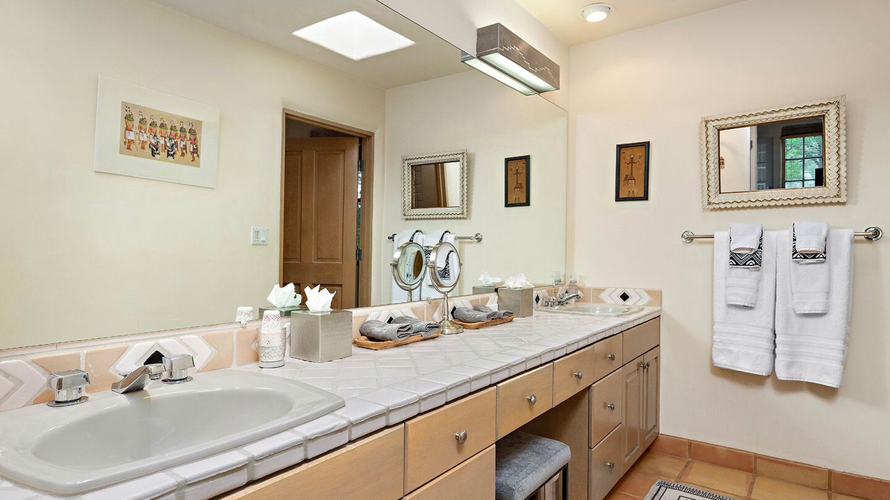 Photo of Bathroom in Quail Run