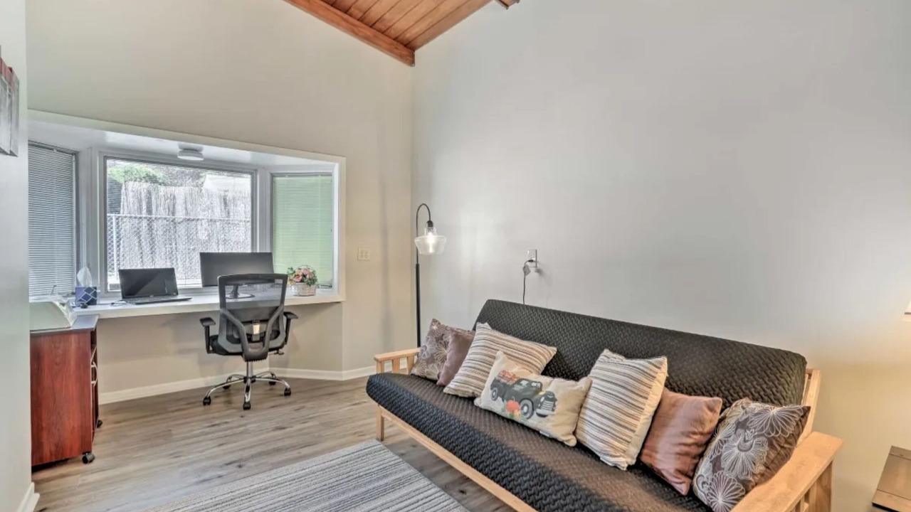 Photo of Livingroom in Highland