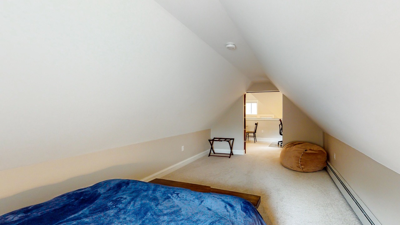 Photo of Bedroom in Proctorsville