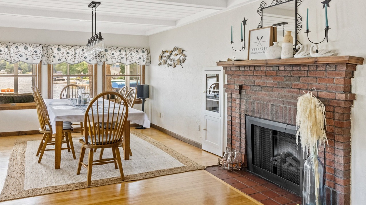 Photo of Livingroom in Sturbridge