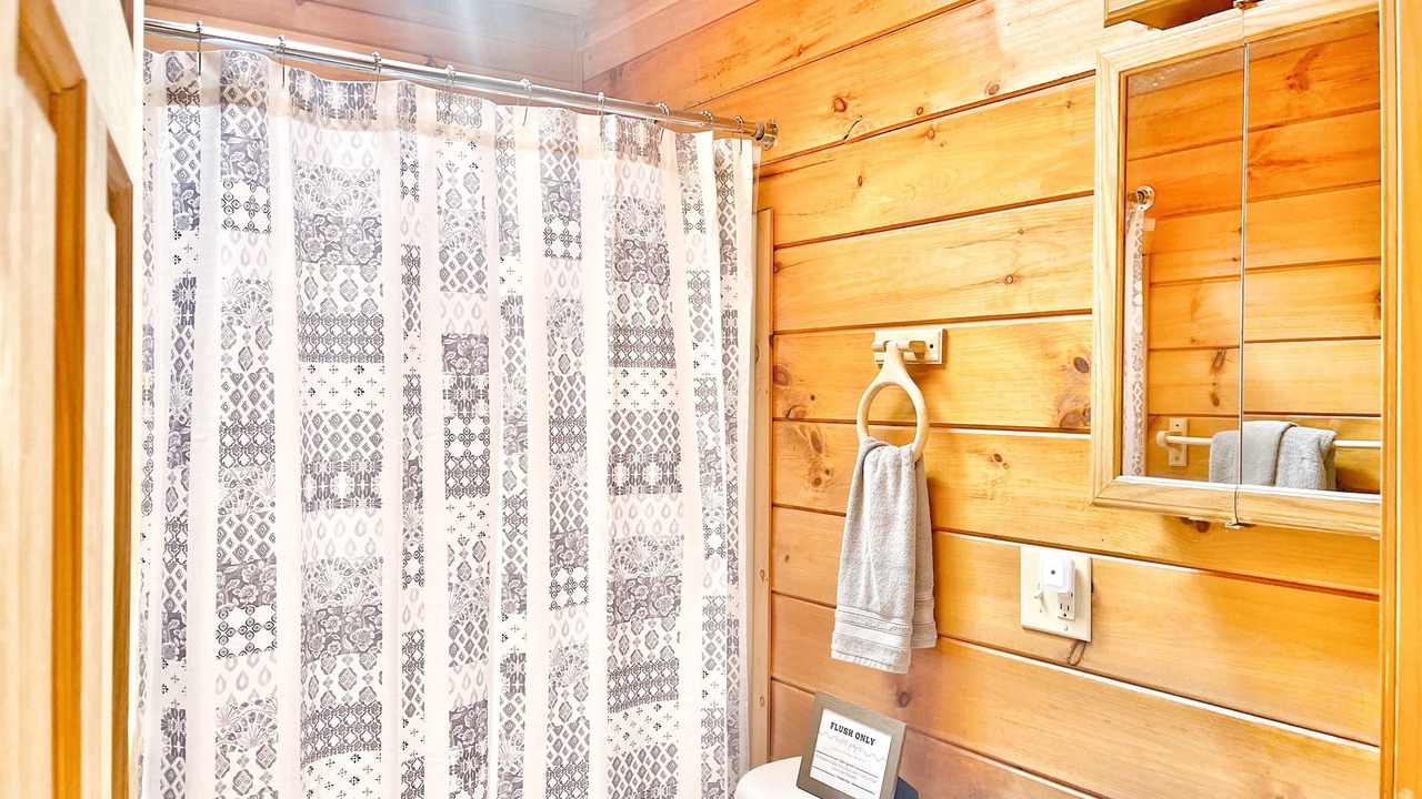 Photo of Bathroom in Jay