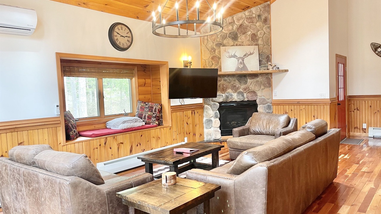 Photo of Livingroom in Jay
