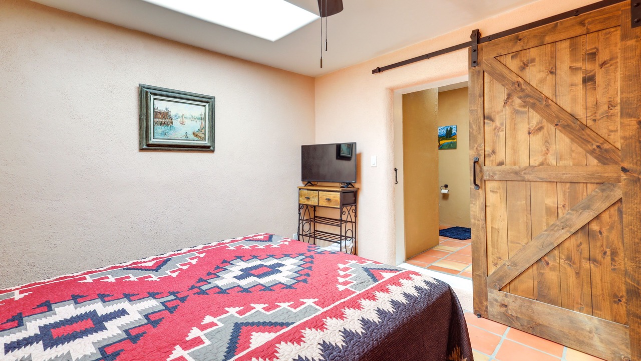 Photo of Bedroom in Nambe Pueblo