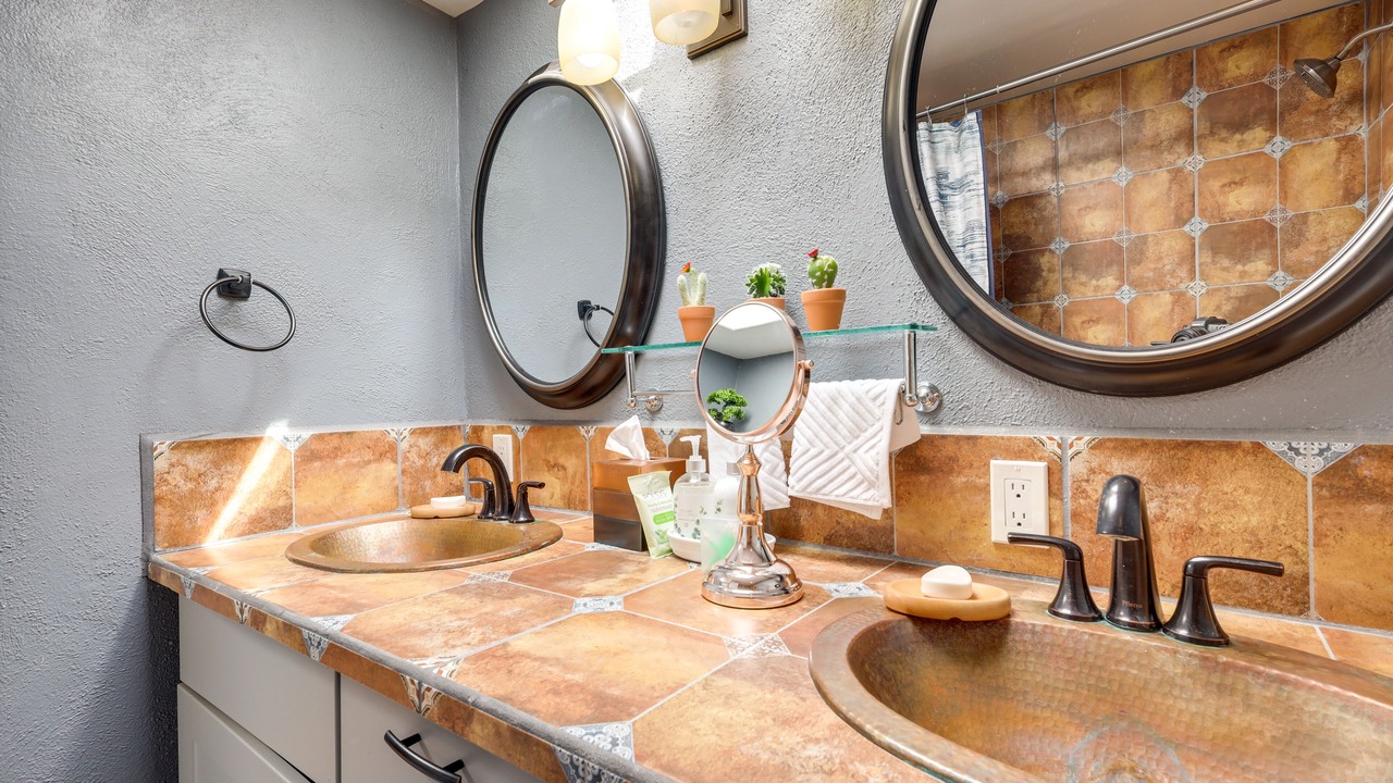 Photo of Bathroom in Nambe Pueblo