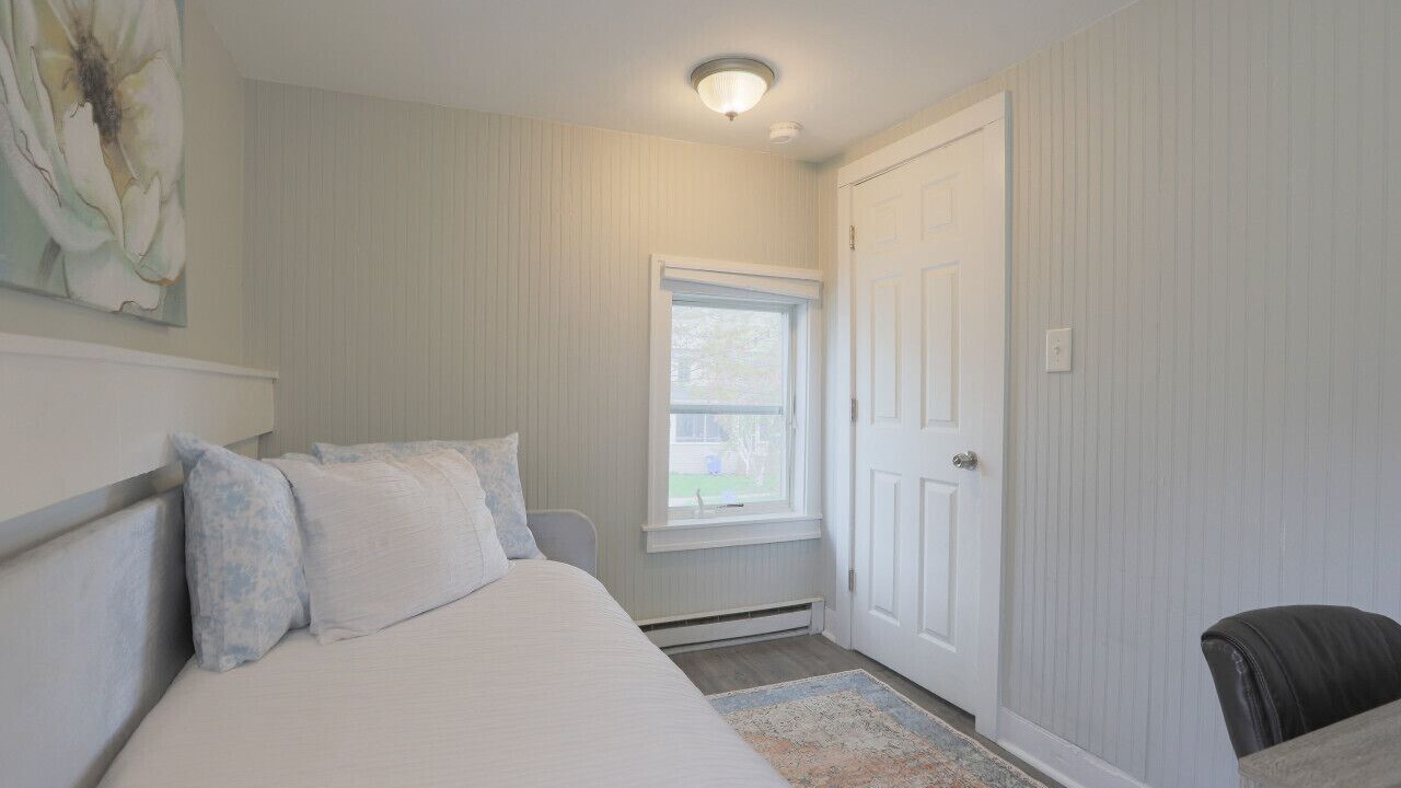Photo of Bedroom in Old North End