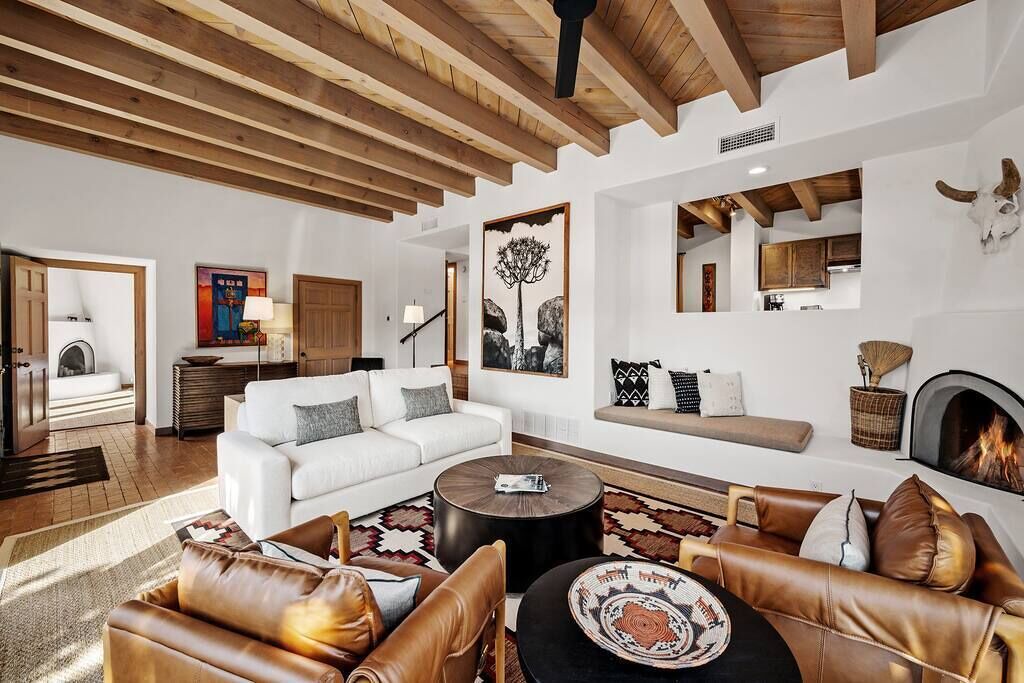 Photo of Livingroom in Nambe Pueblo