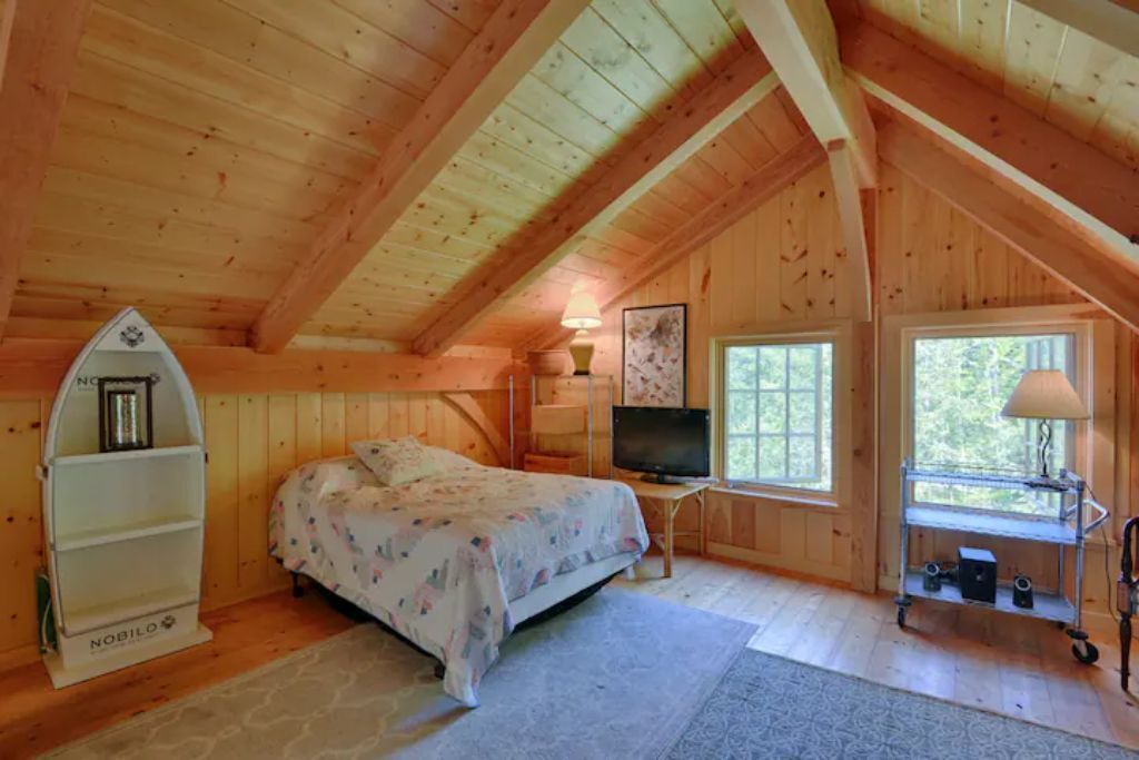 Photo of Bedroom in Brier Hill
