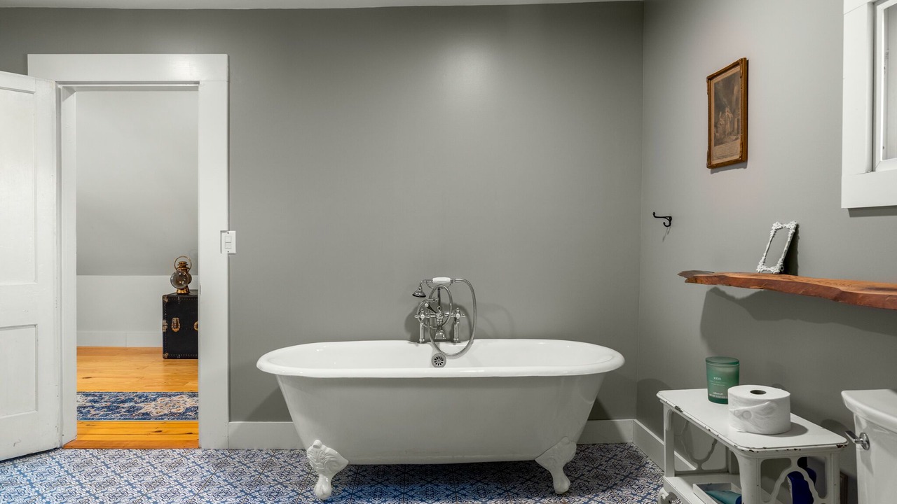 Photo of Bathroom in Williamstown
