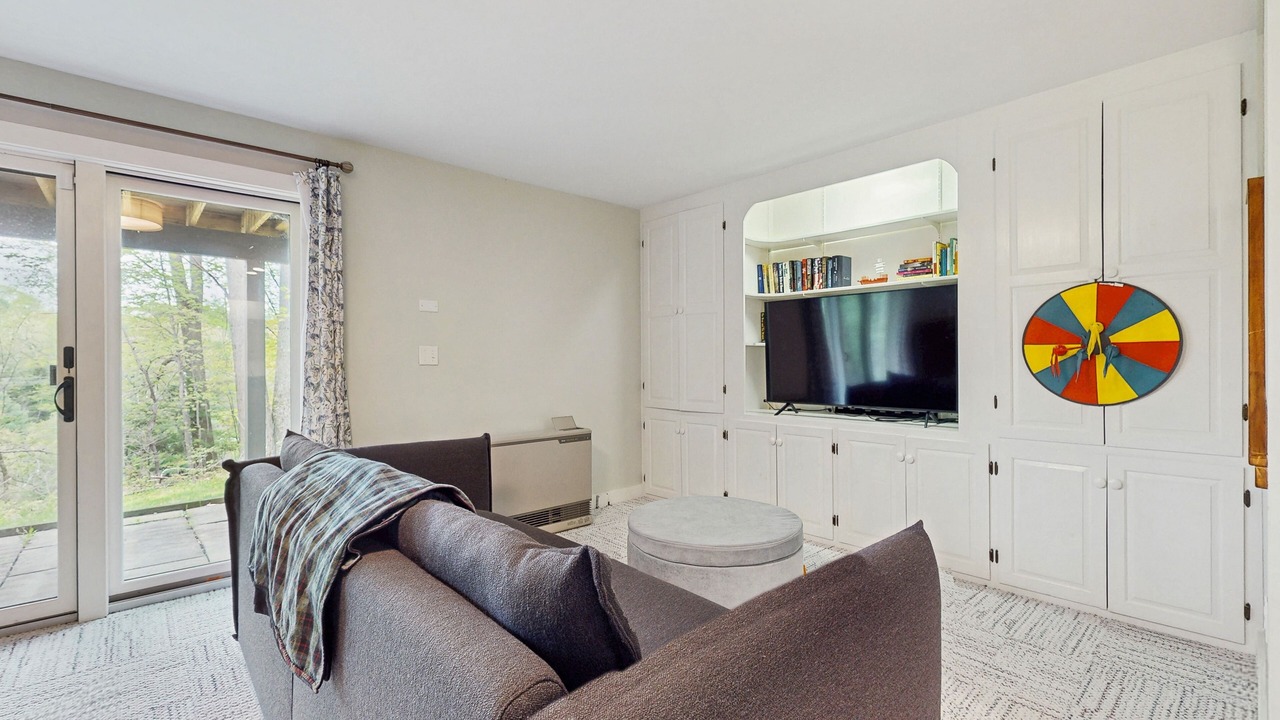 Photo of Livingroom in West Hartford