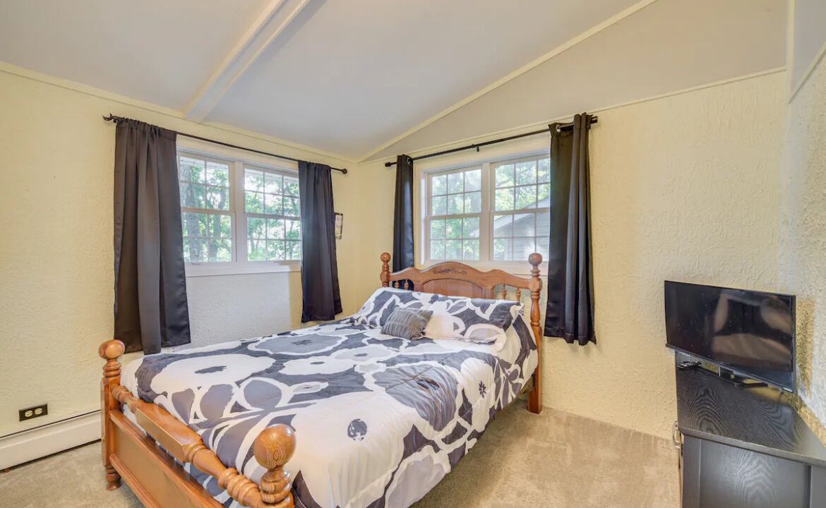 Photo of Bedroom in Webster