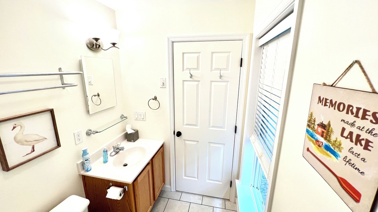 Photo of Bathroom in Inlet