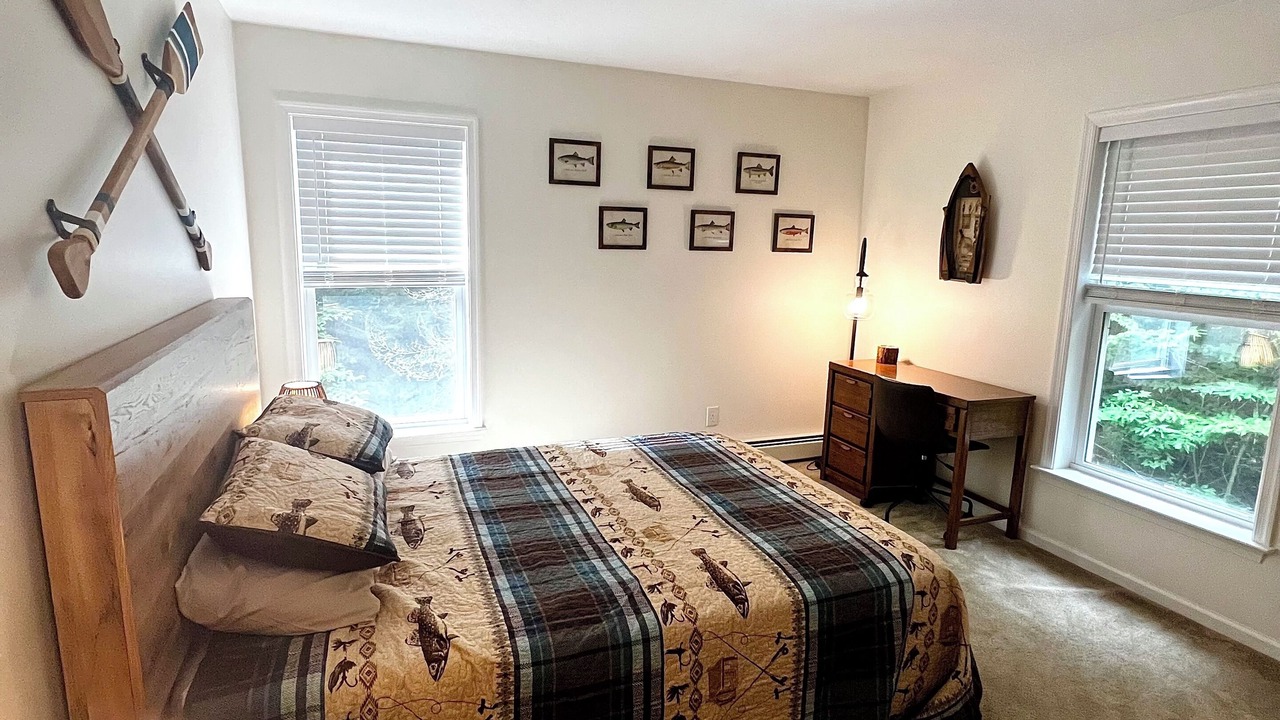 Photo of Bedroom in Inlet