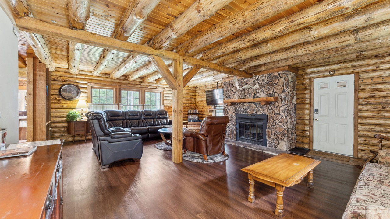 Photo of Livingroom in Mauston