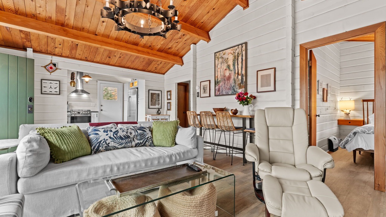 Photo of Livingroom in Enosburg Falls