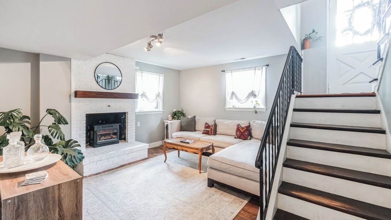 Photo of Livingroom in Leesburg