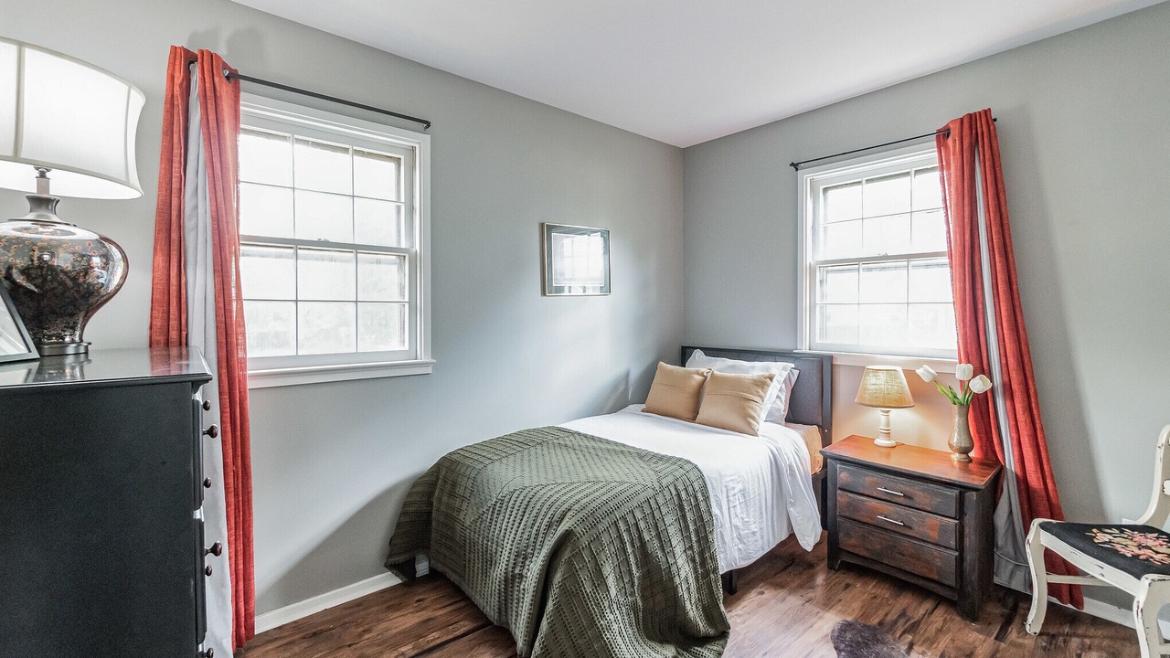 Photo of Bedroom in Leesburg