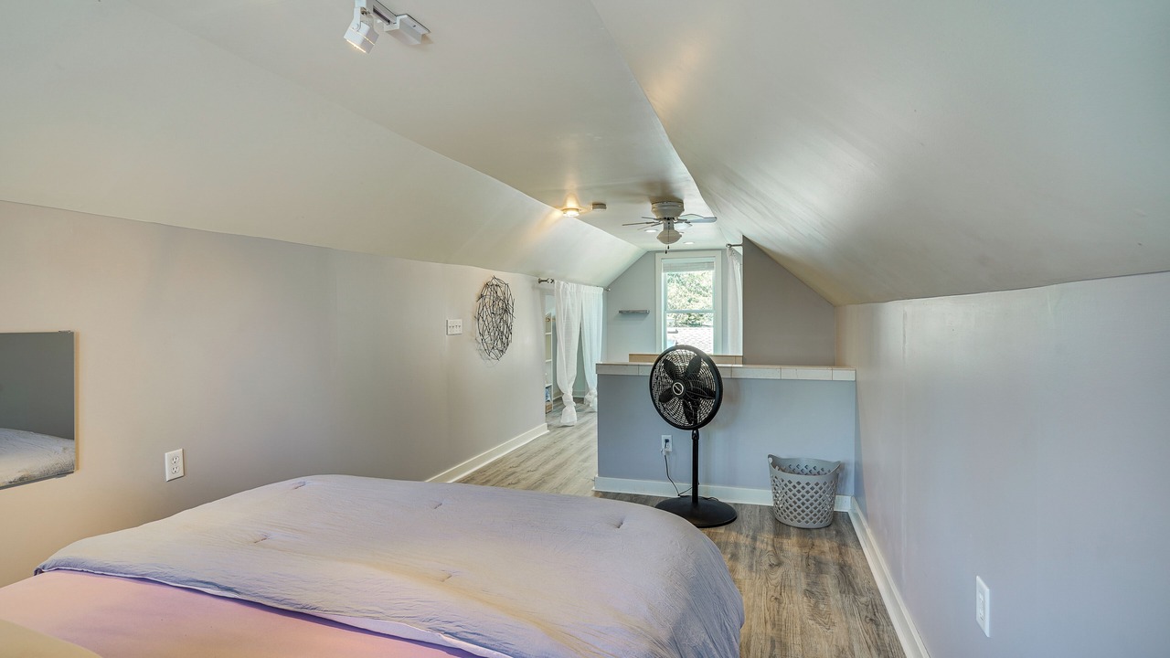 Photo of Bedroom in Golden Valley