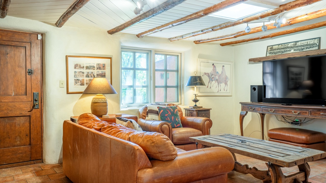 Photo of Livingroom in Taos