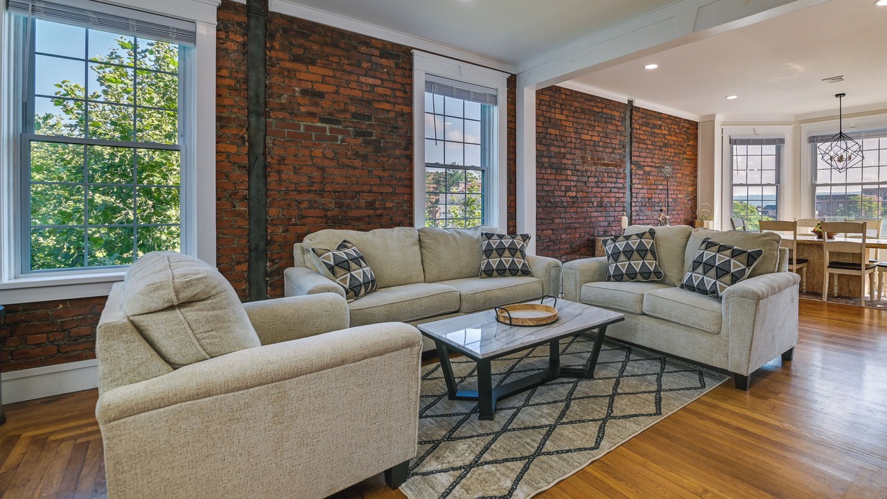 Photo of Livingroom in Cohoes