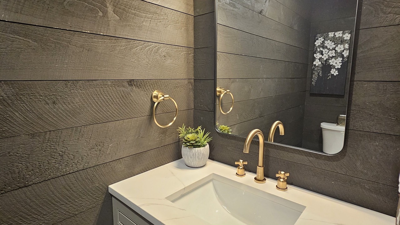 Photo of Bathroom in Adams