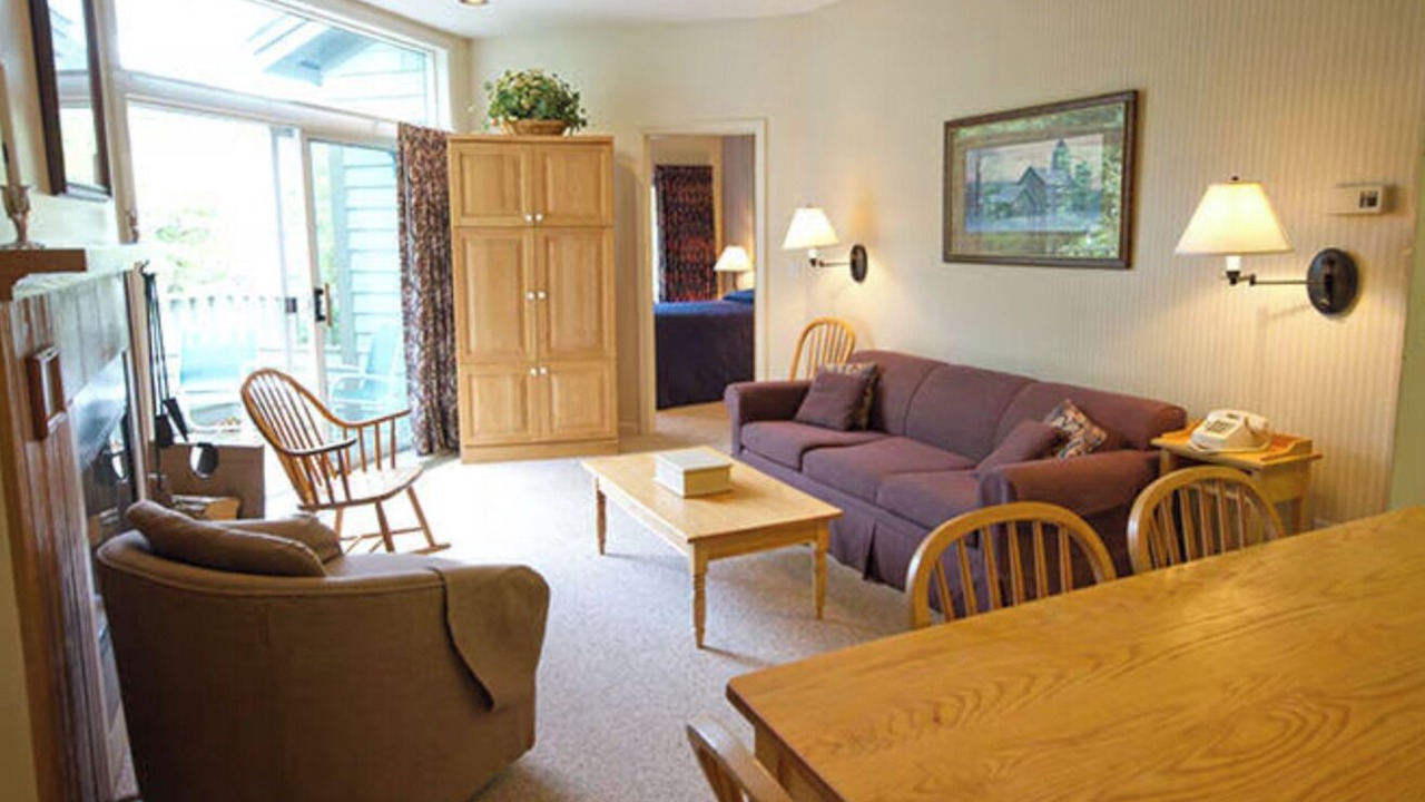 Photo of Livingroom in Jeffersonville