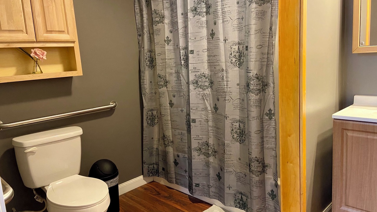 Photo of Bathroom in Spencer