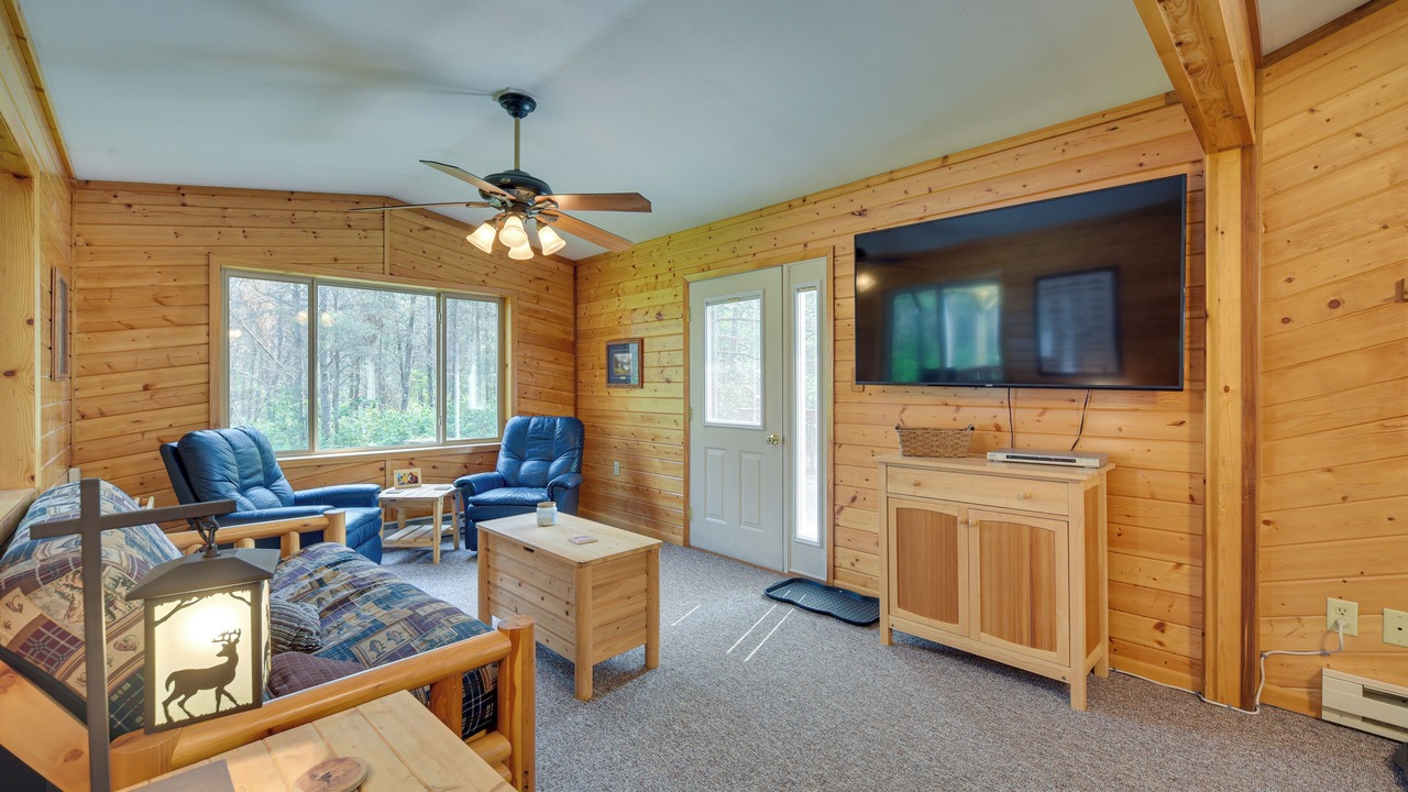 Photo of Bedroom in Solon Springs