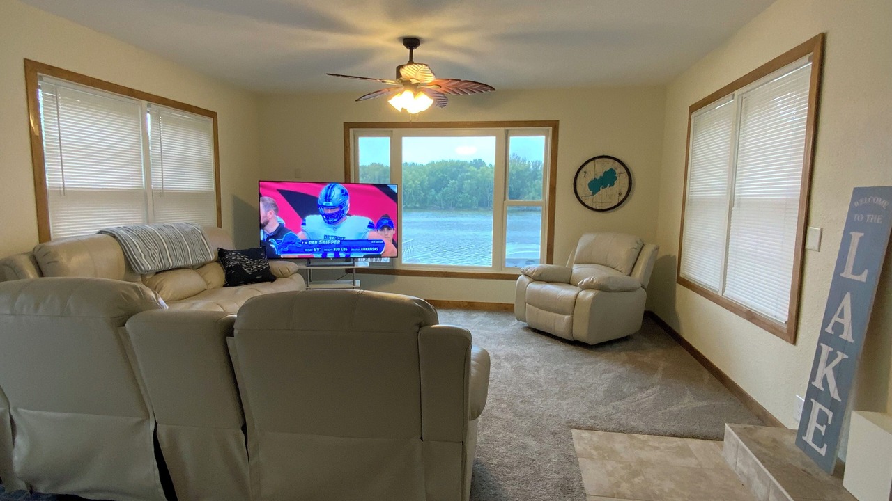 Photo of Livingroom in Edgerton