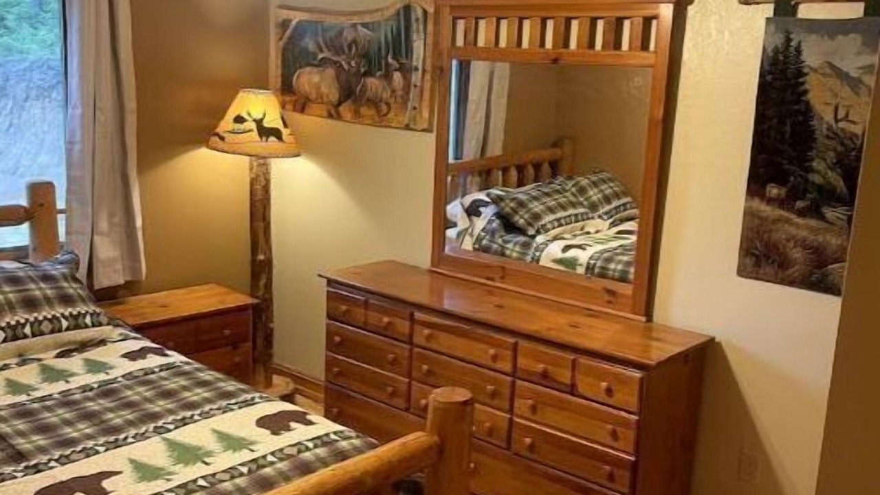 Photo of Bedroom in Lansing