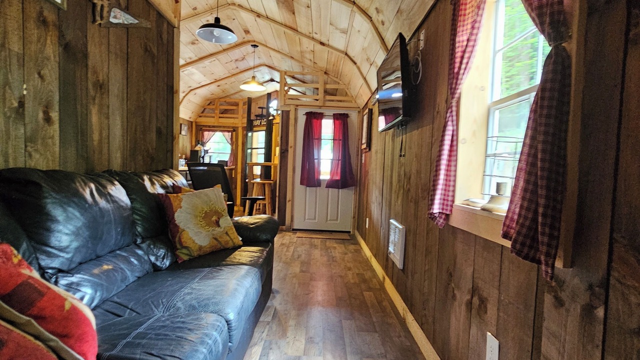Photo of Livingroom in Freeman