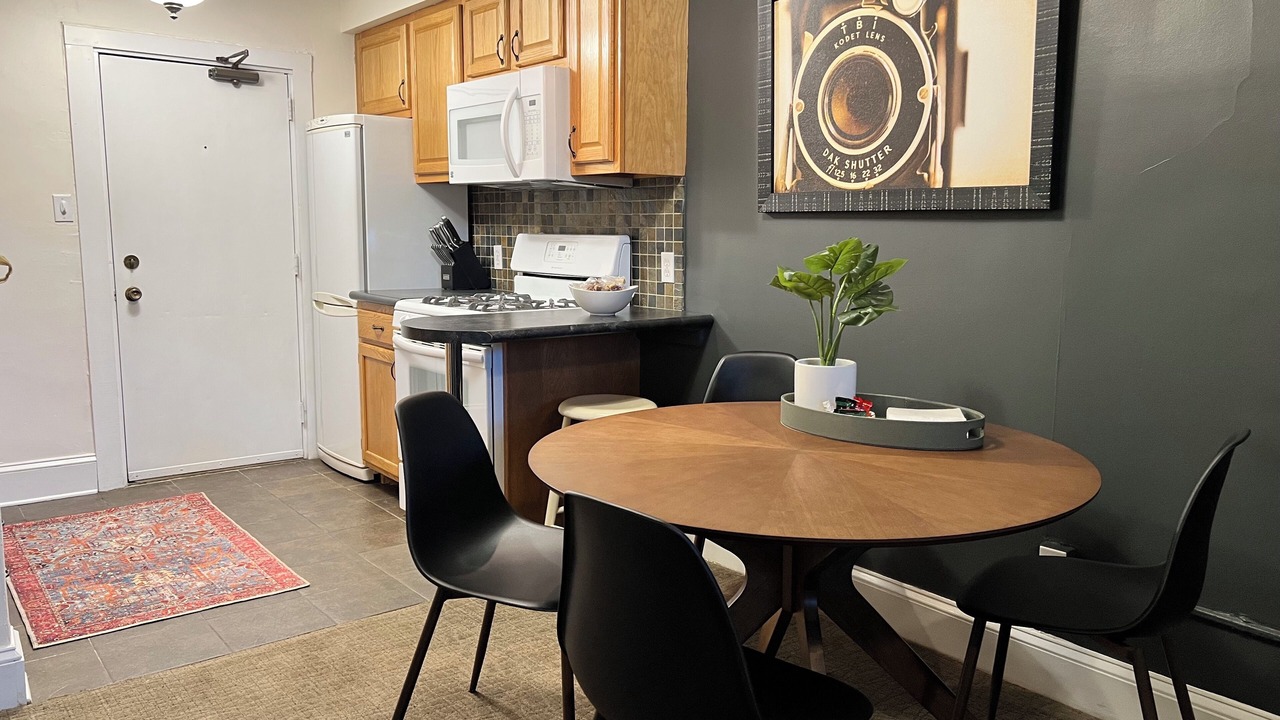 Photo of Kitchen in Summit - University