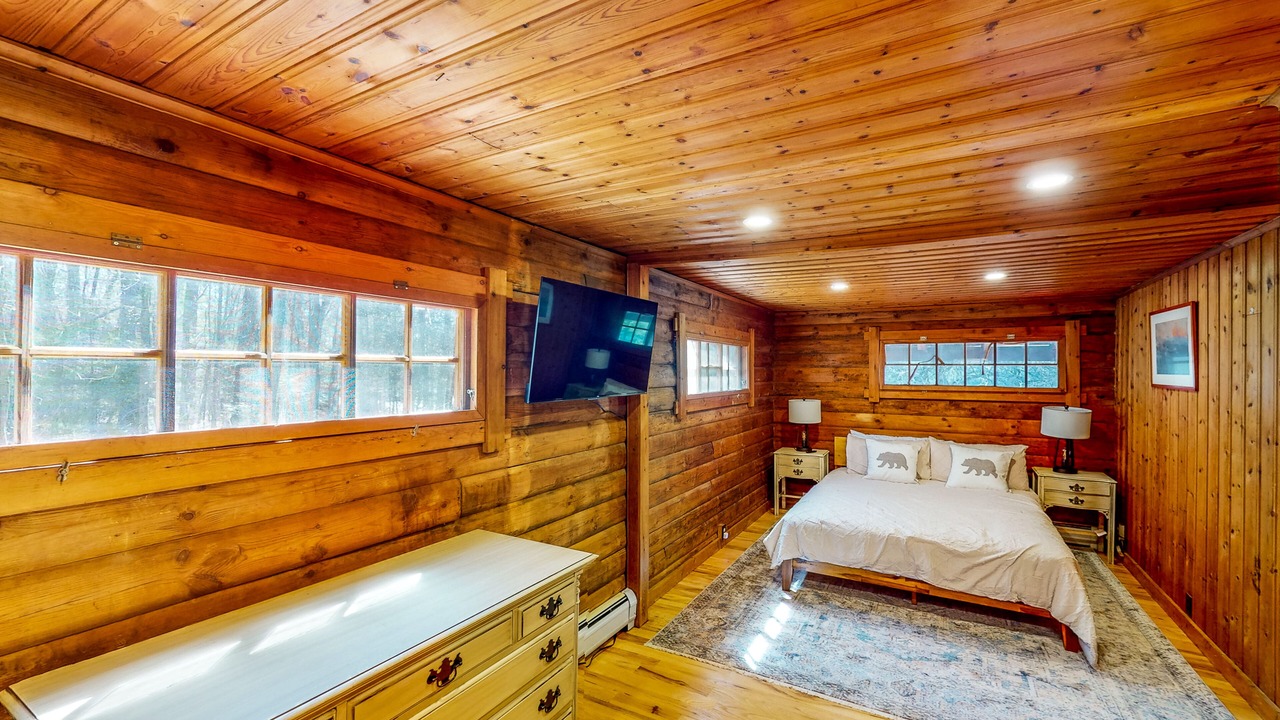 Photo of Bedroom in Otis