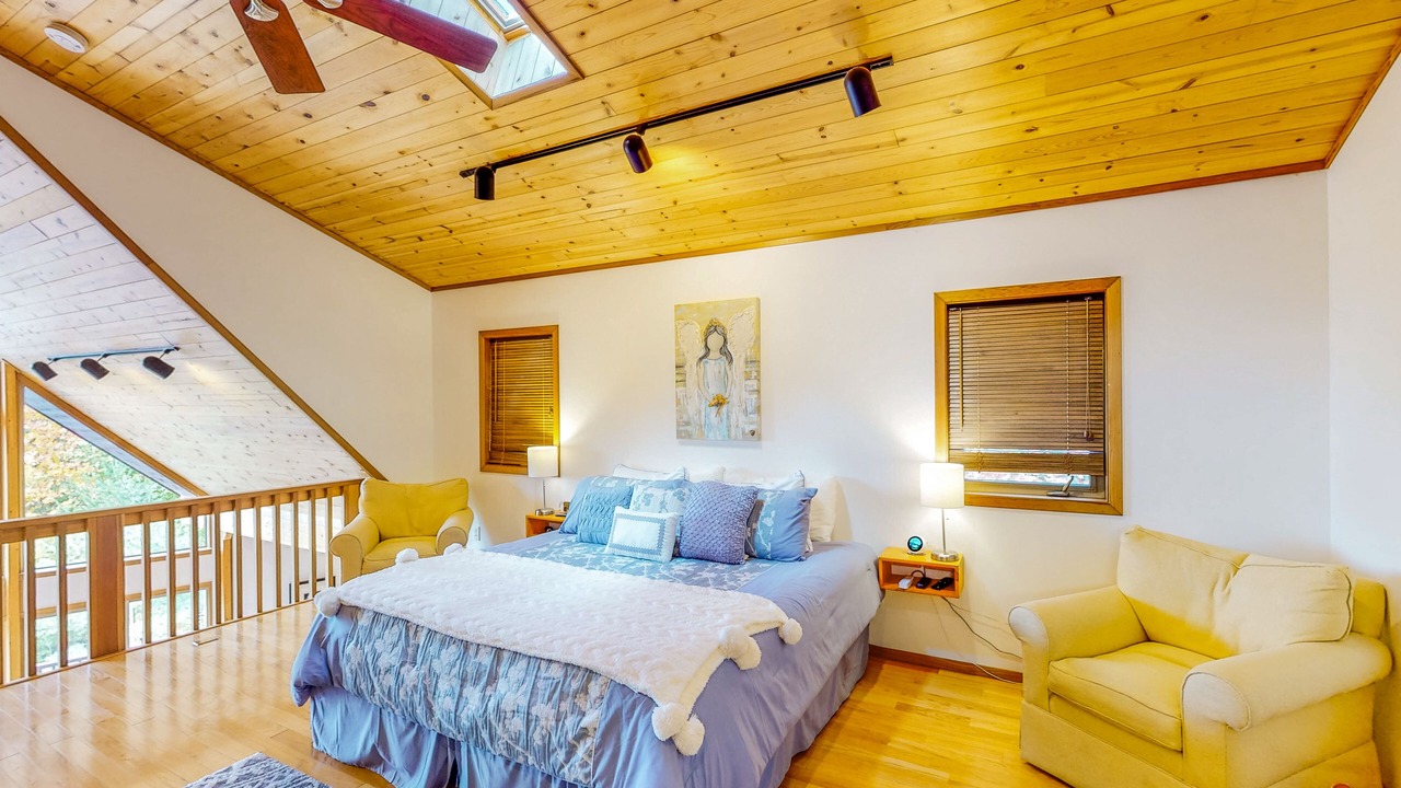 Photo of Bedroom in Hinsdale