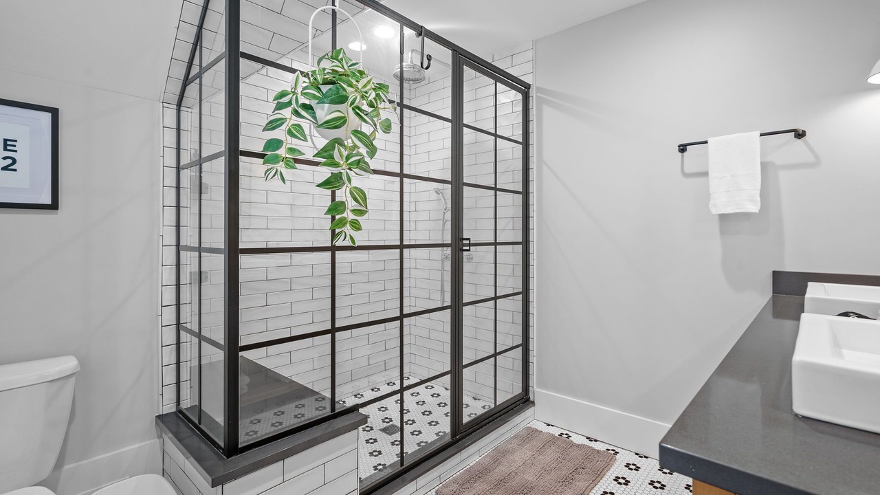 Photo of Bathroom in Uptown