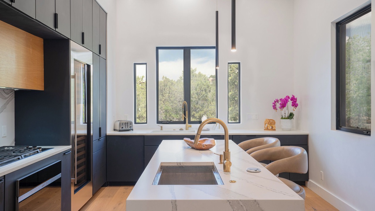 Photo of Kitchen in Northeast Santa Fe