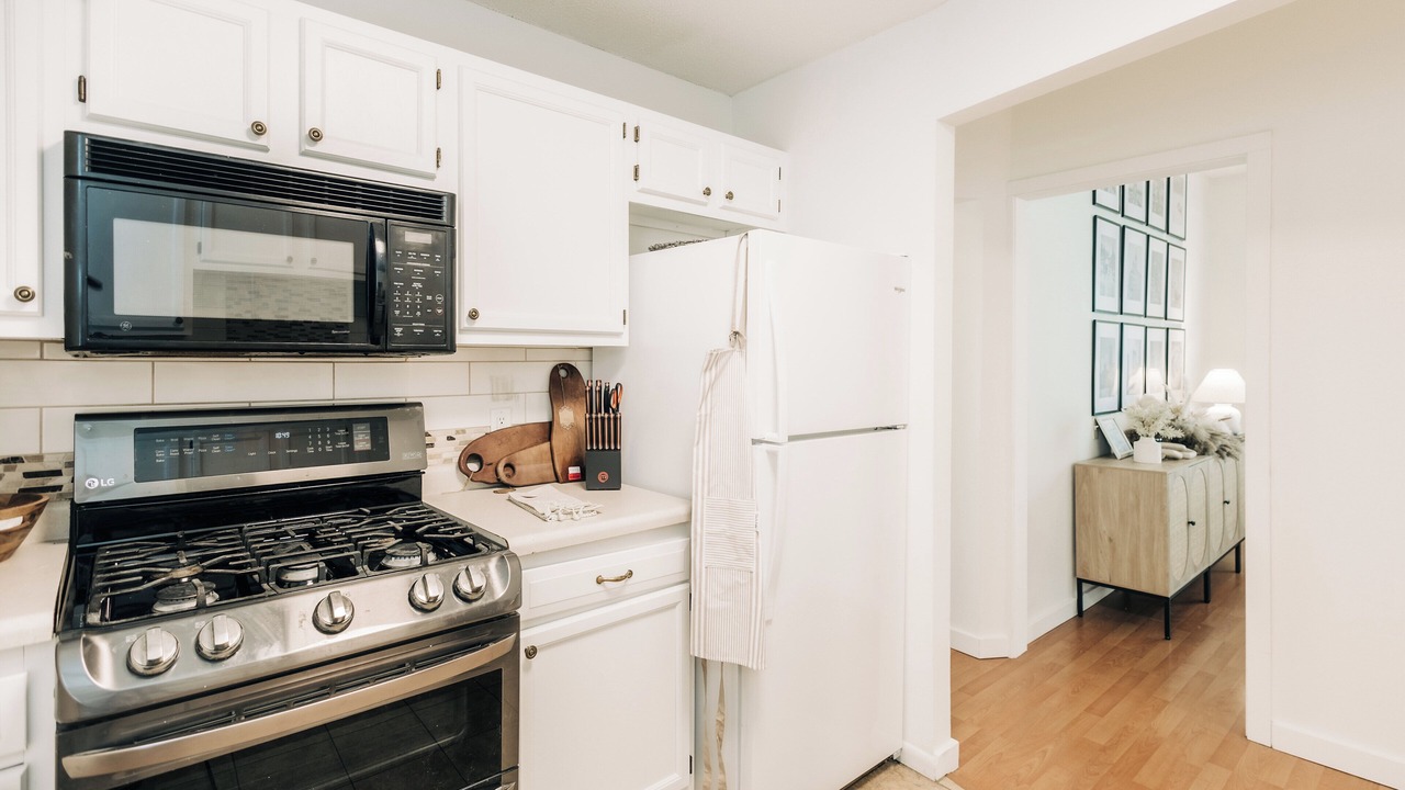 Photo of Kitchen in Summit - University