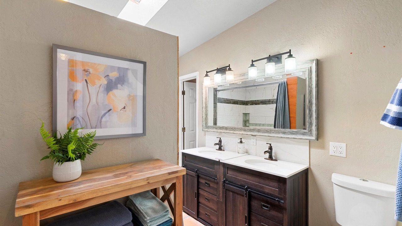 Photo of Bathroom in Northeast Heights