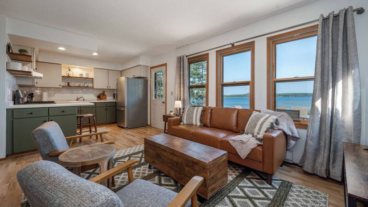 Photo of Livingroom in Cohasset