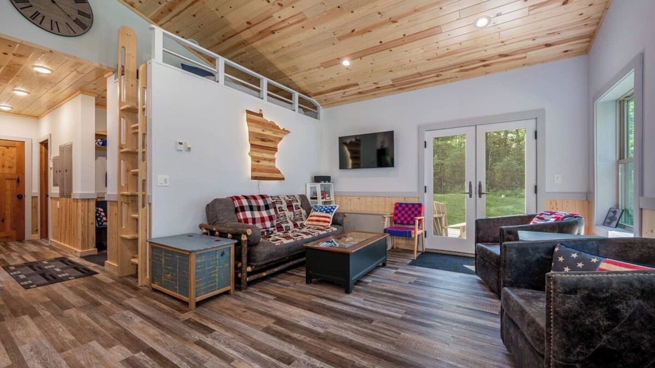 Photo of Livingroom in Cohasset
