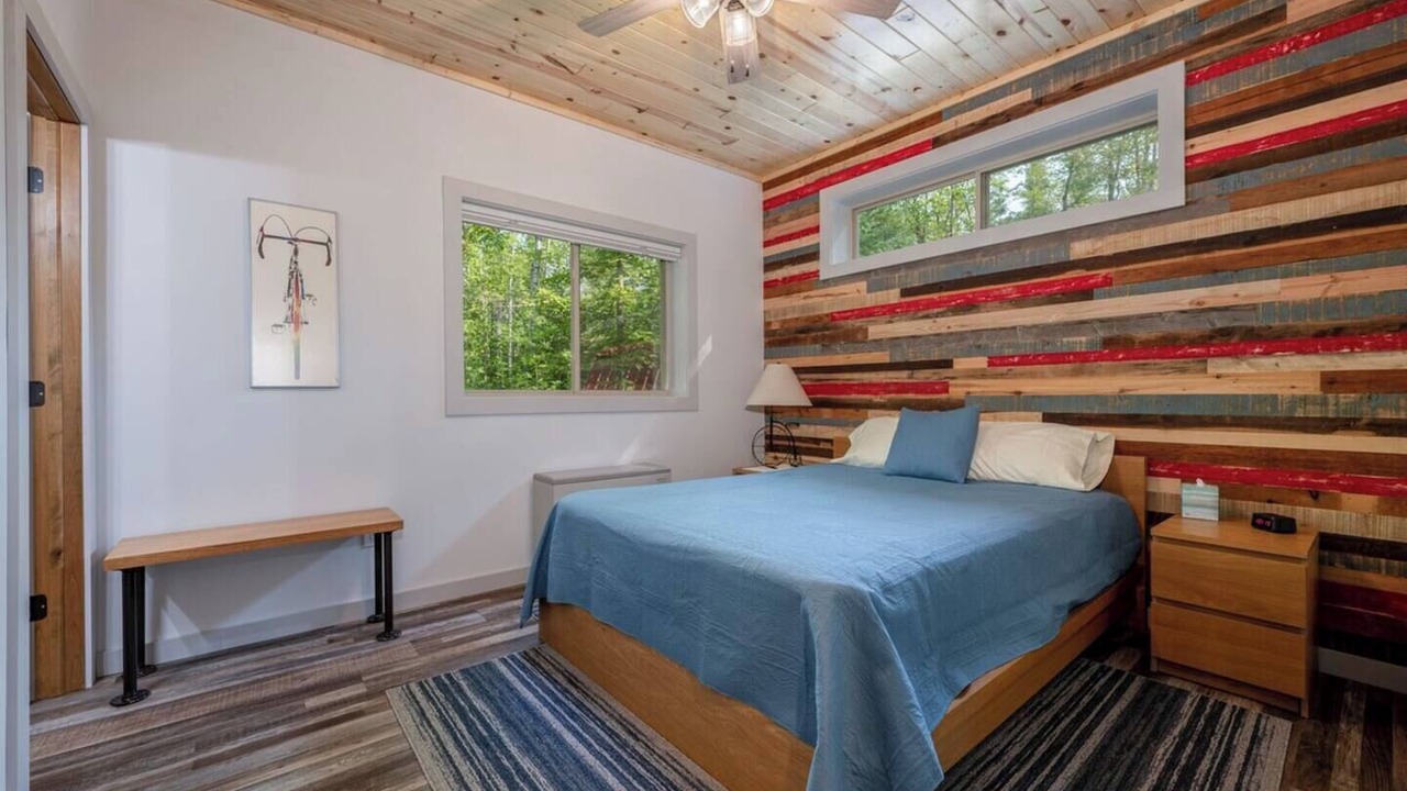 Photo of Bedroom in Cohasset