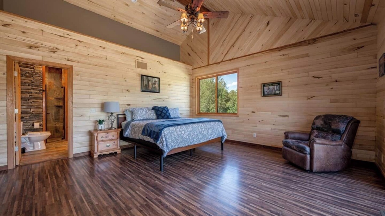 Photo of Bedroom in Bigfork