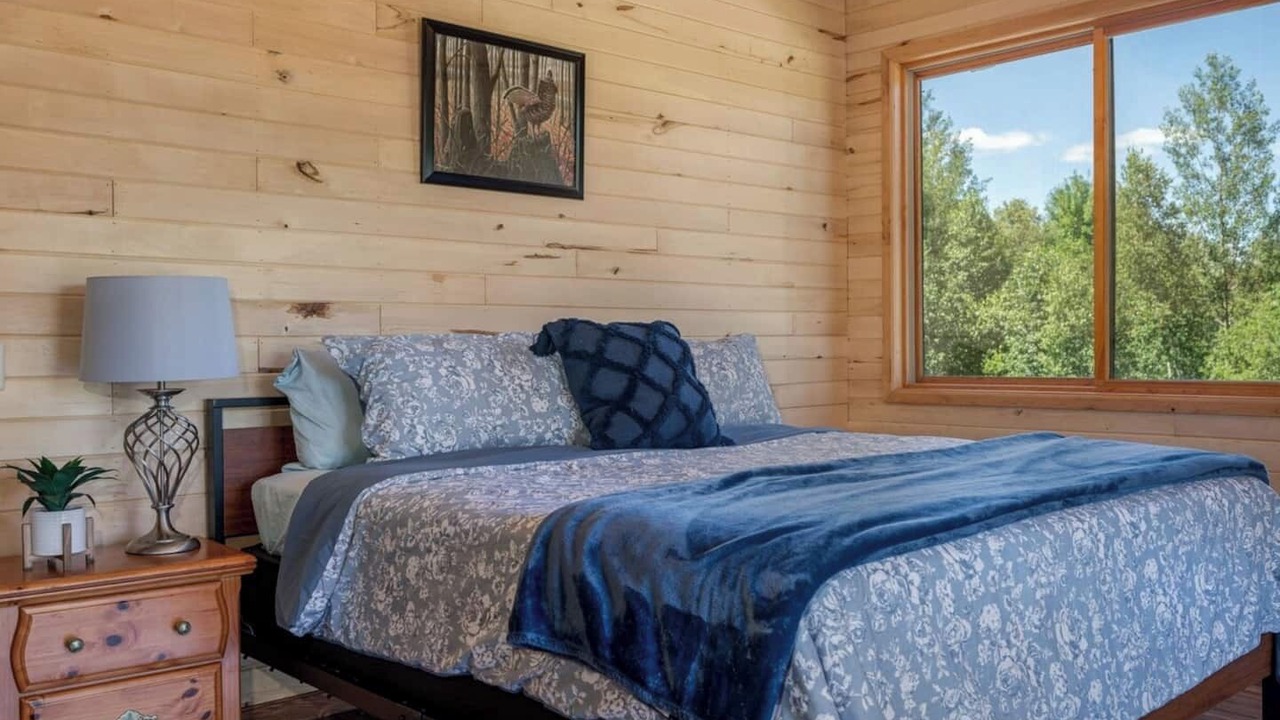 Photo of Bedroom in Bigfork
