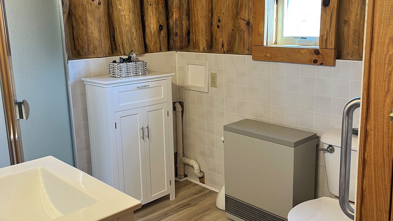 Photo of Bathroom in Strum