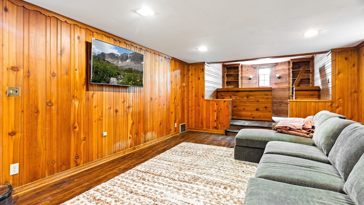Photo of Livingroom in St. Louis Park