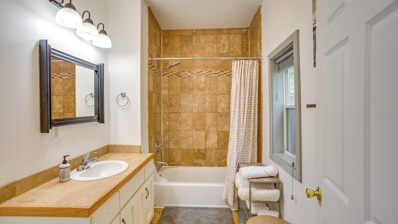 Photo of Bathroom in Northeast Minneapolis Arts District
