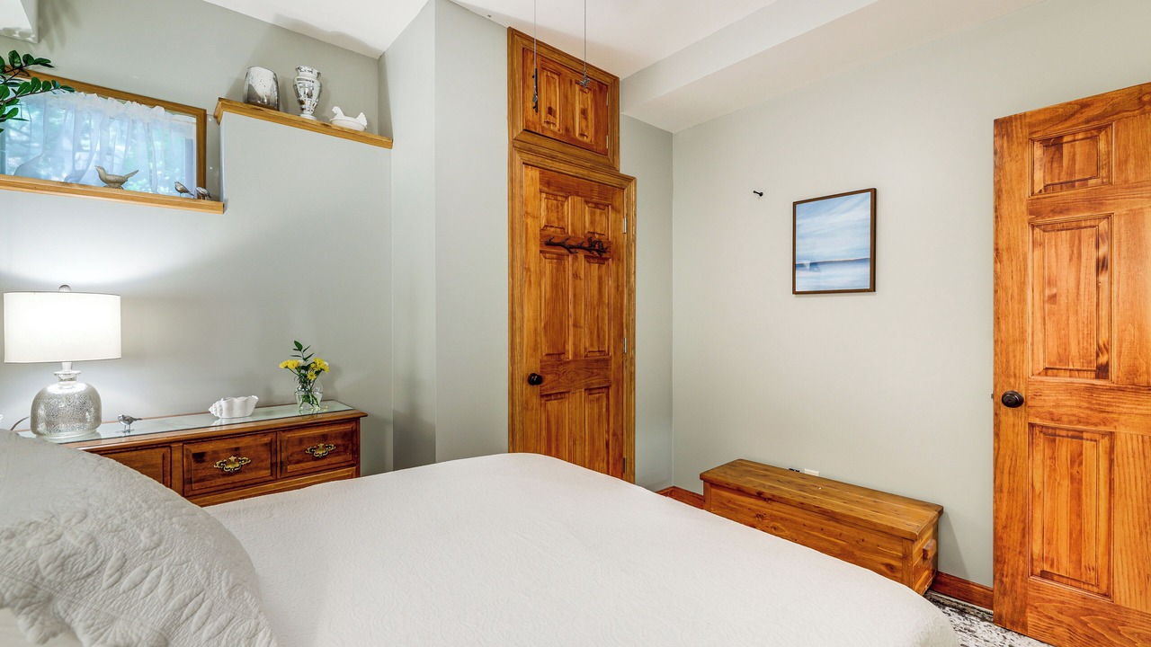 Photo of Bedroom in Orange