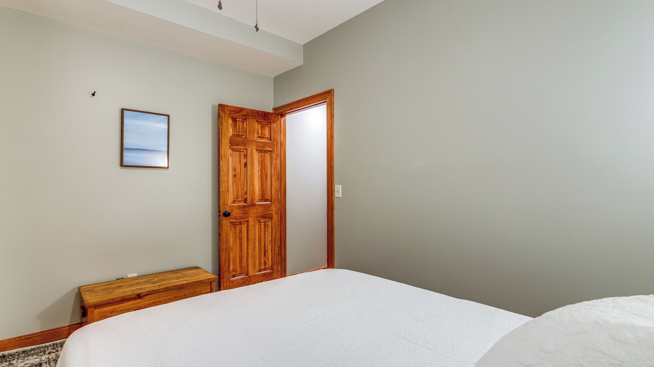 Photo of Bedroom in Orange