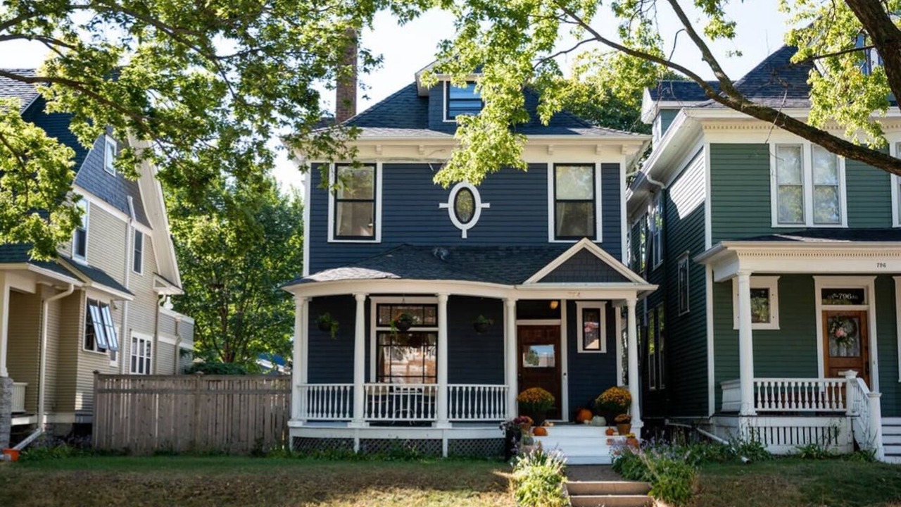 Photo of Outdoor in Summit - University