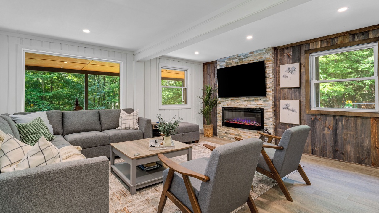 Photo of Livingroom in North Woodstock