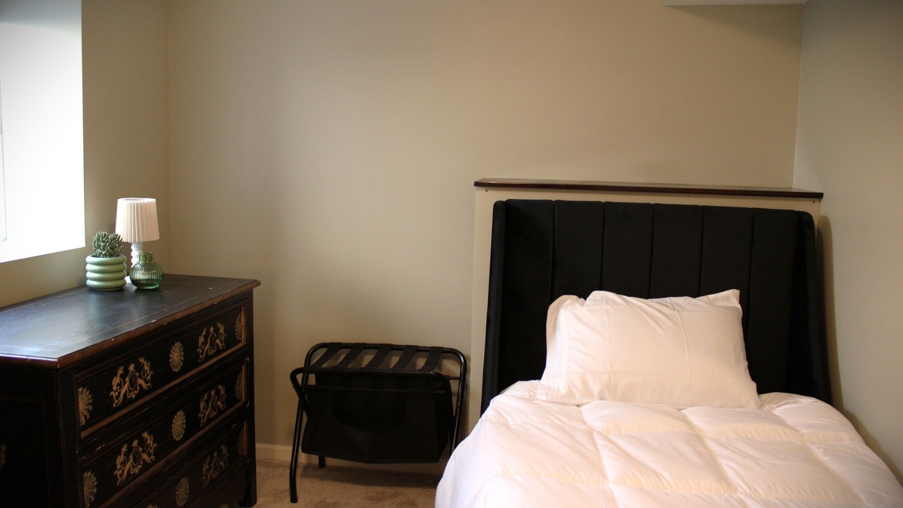 Photo of Bedroom in Midway